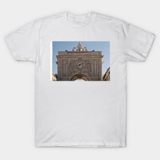 Rua Augusta Arch - Street Side - 2 © T-Shirt